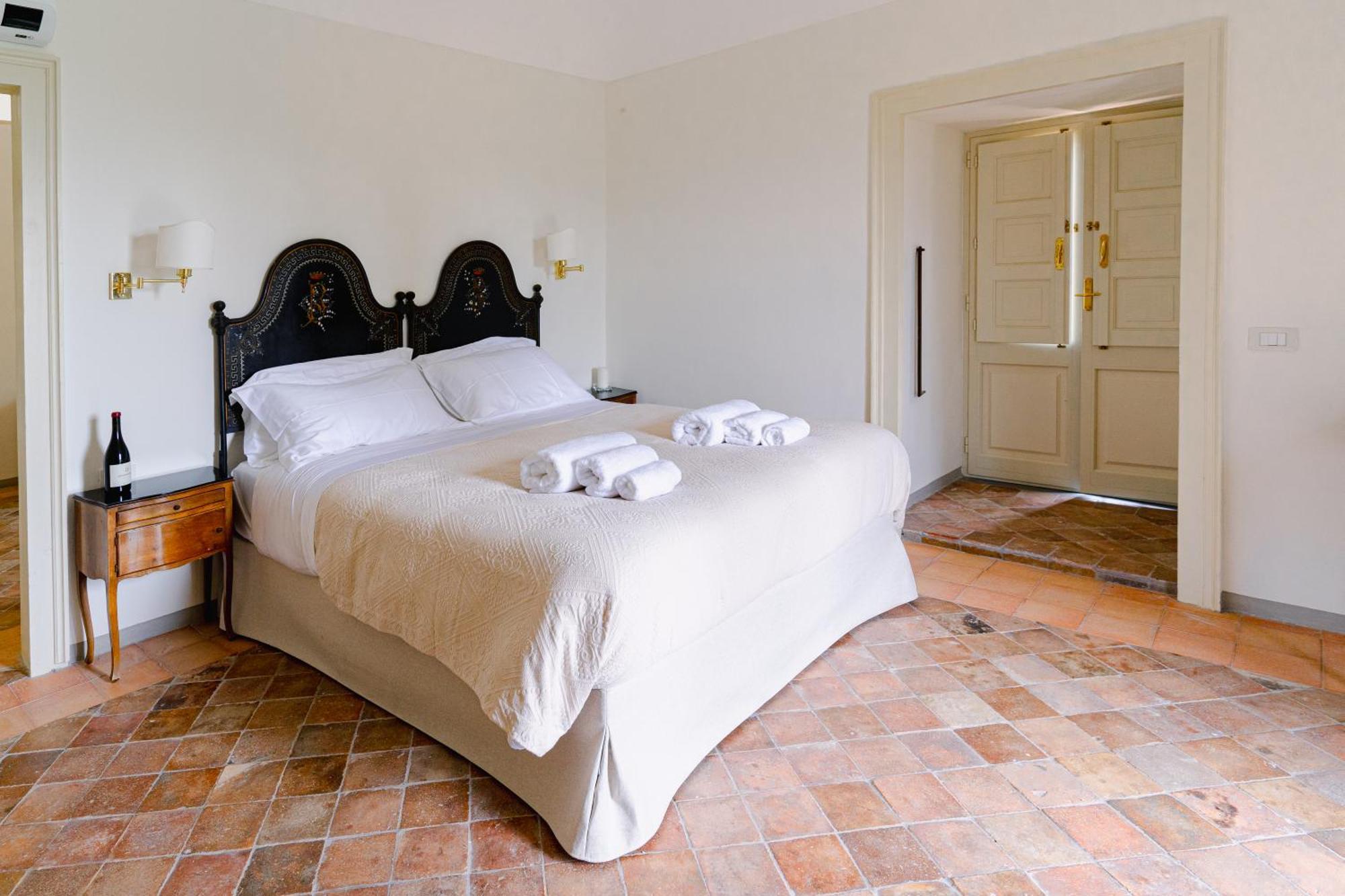 Tenuta Rustica 1519 Roccella Valdemone Δωμάτιο φωτογραφία